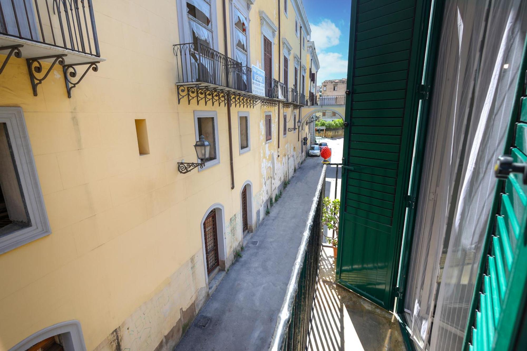 Il Bel Canto Appartamento In Centro Storico Palermo Exterior photo